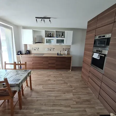 Apartman Utulny Dvoj-izbovy S Klimou *