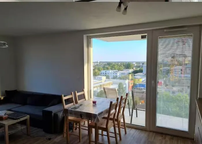 Utulny Dvoj-izbovy S Klimou Apartmán