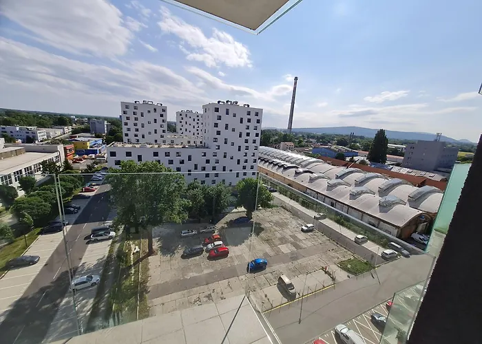 Utulny Dvoj-izbovy S Klimou