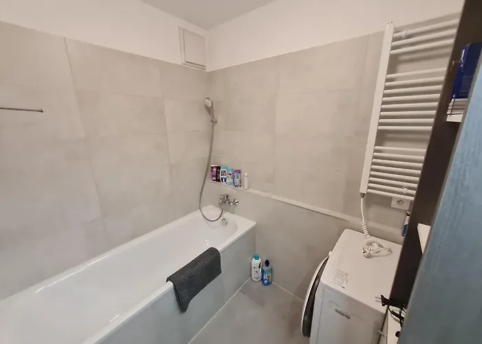 Utulny Dvoj-izbovy S Klimou