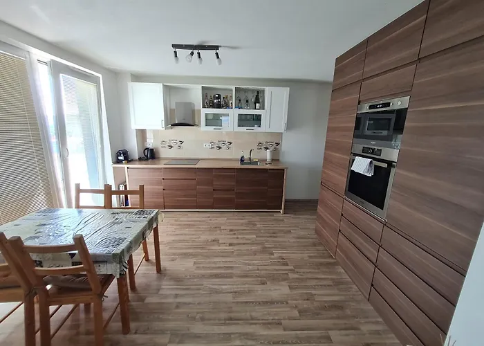 Apartmán Utulny Dvoj-izbovy S Klimou *
